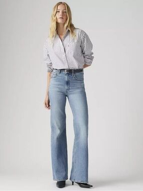 NWT Levi’s Ribcage Bell 26x30